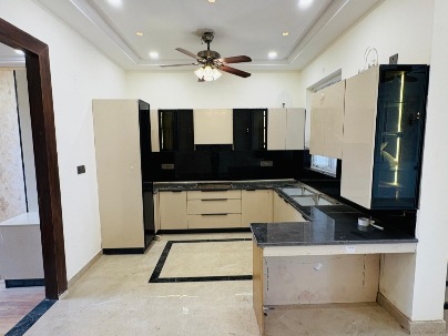 3 BHK Flat photo 1
