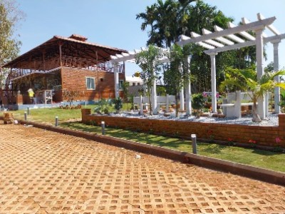 Land photo 2