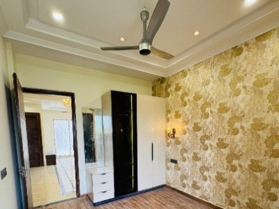 3 BHK Flat photo 2