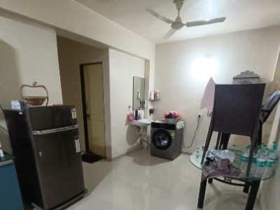 2 BHK Flat photo 2
