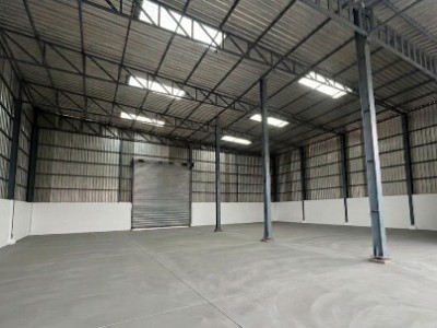 Warehouse photo 2