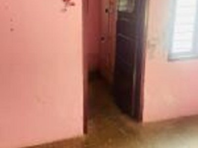 2 BHK Flat photo 2
