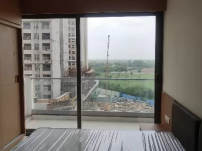 2 BHK Flat photo 2